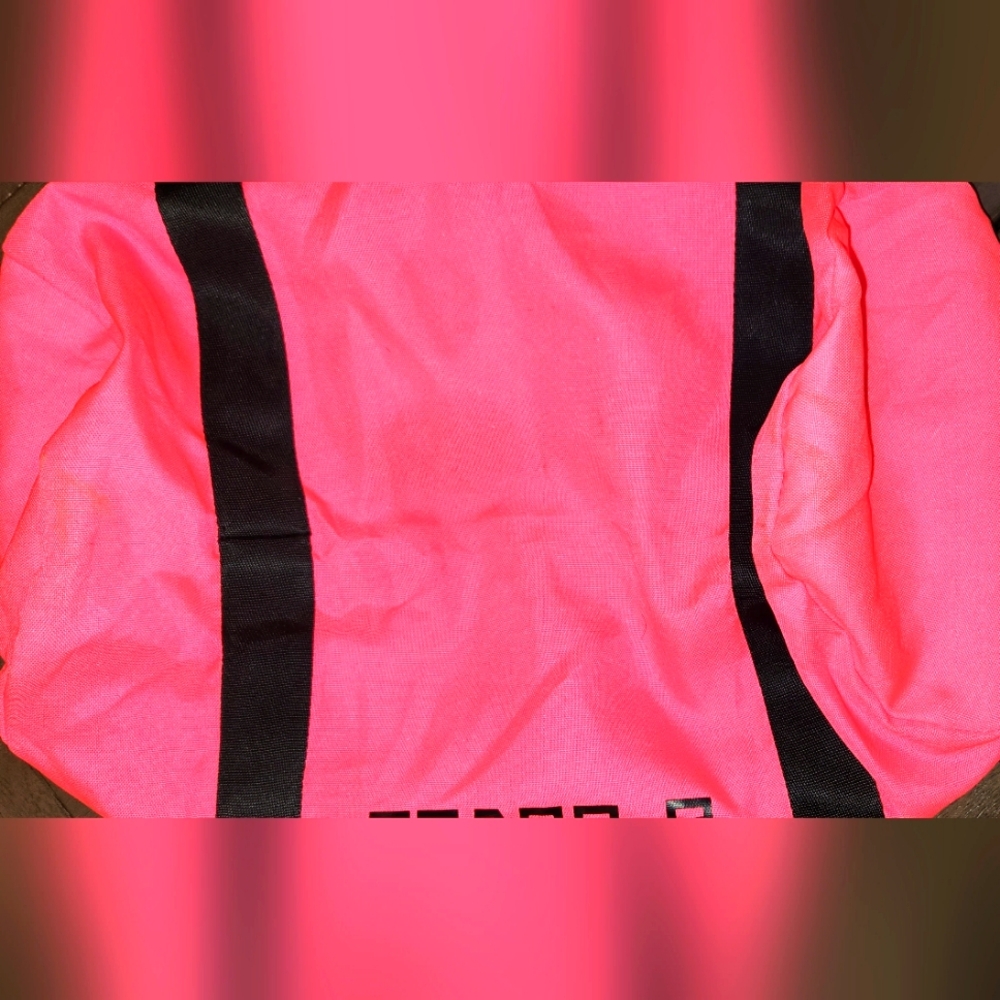 Pink Duffle Small - Picture 3 of 6